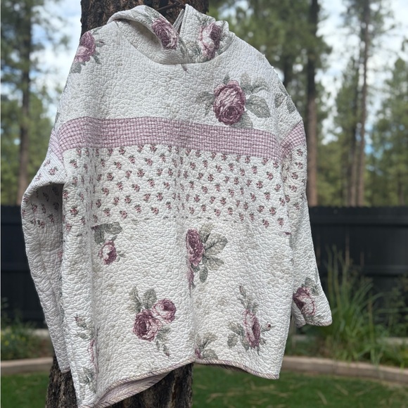 XL Floral Quilted Hoodie, Oversized - Picture 4 of 5